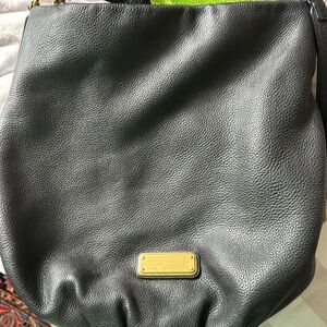 Marc Jacobs black leather purse GUC